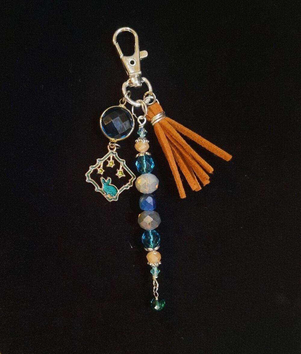 Handmade Alice In Wonderland Rabbit Purse Charm/ Keychain - Picture 5 of 5